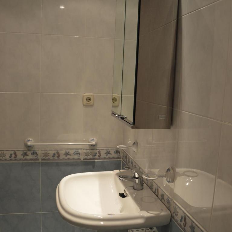 ERMITA CASCO ANTIGUO - Apartamento de 2 dormitorios - 40