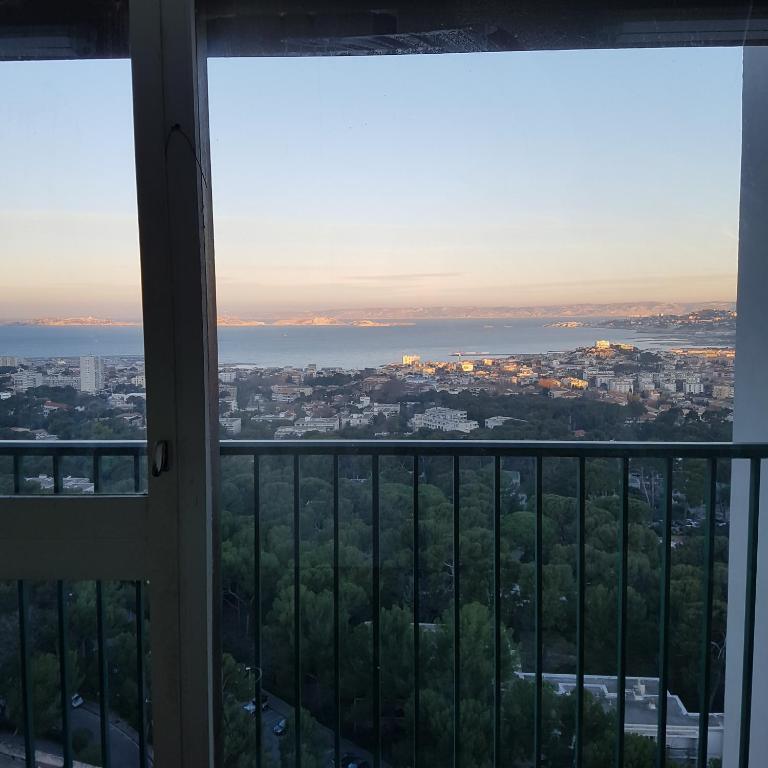 VUE MER et montagne dans parc du roy d'espagne, Up to 7 people - Apartment - 27