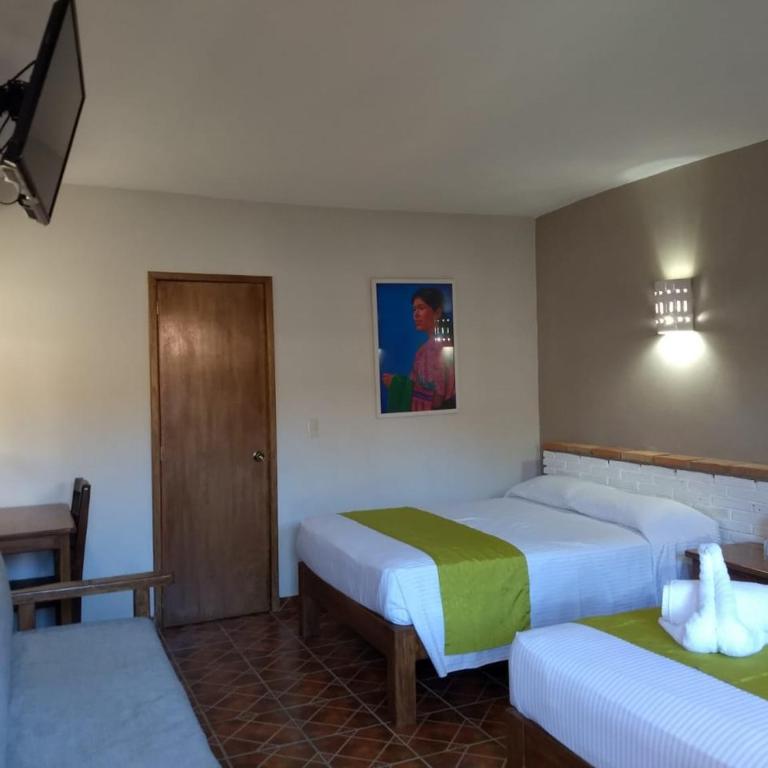 Hotel Hacienda Vallarta - Playa Las Glorias - Habitación Familiar Estándar - 1