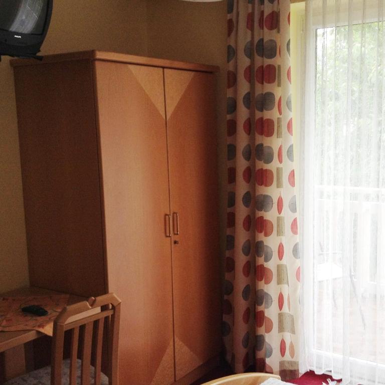 Pension Carina - Einzelzimmer mit Balkon - 4
