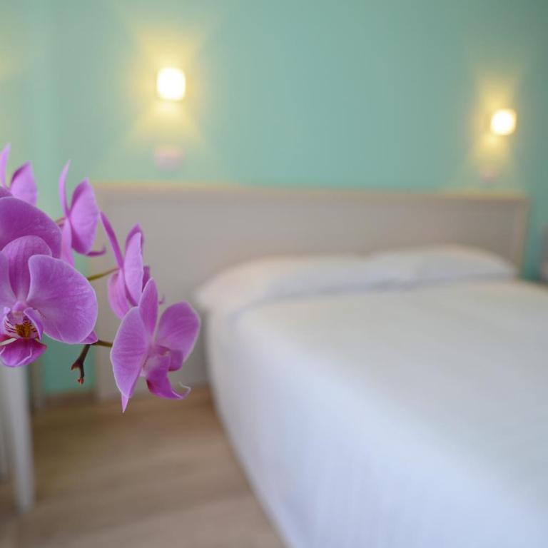 Maree Hotel Cesenatico - Camera Comfort Matrimoniale/Doppia con Letti Singoli con Balcone - 6