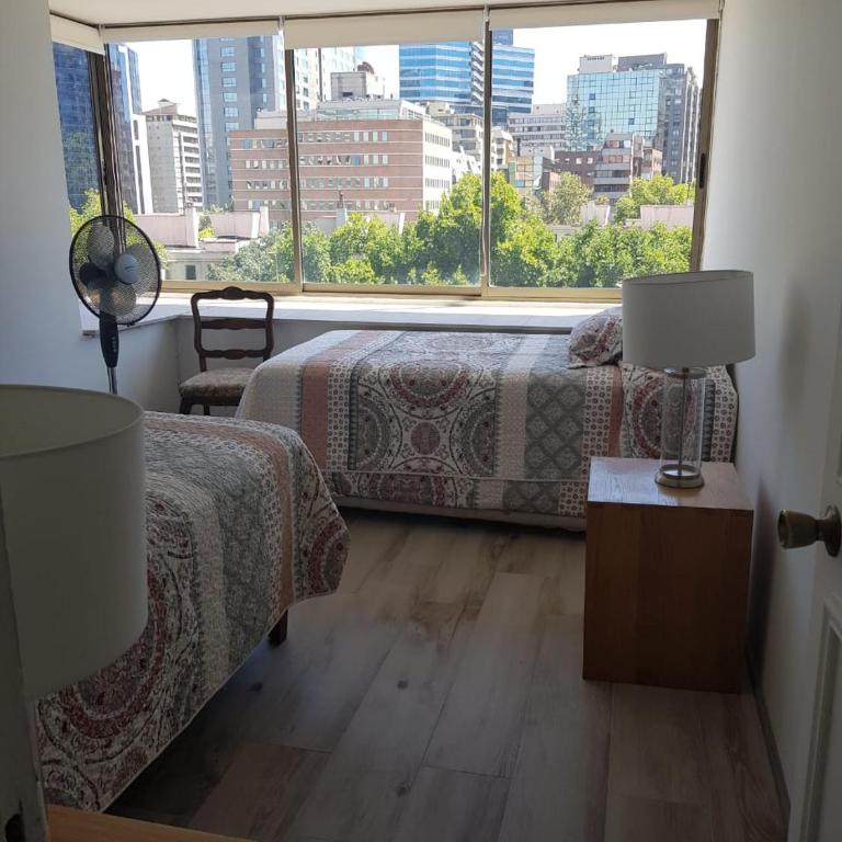 Lindo departamento a pasos del Centro comercial Costanera Center - Apartamento de 2 dormitorios - 54