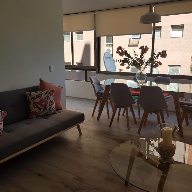 Lindo departamento a pasos del Centro comercial Costanera Center - Apartamento de 2 dormitorios - 57