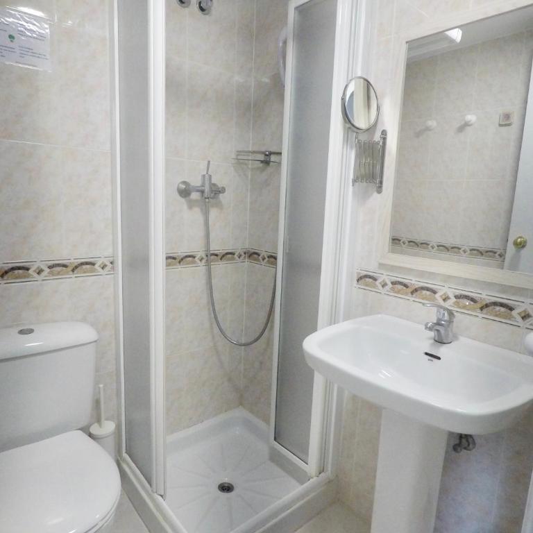 Hostal Lleida - Habitación Doble - 24
