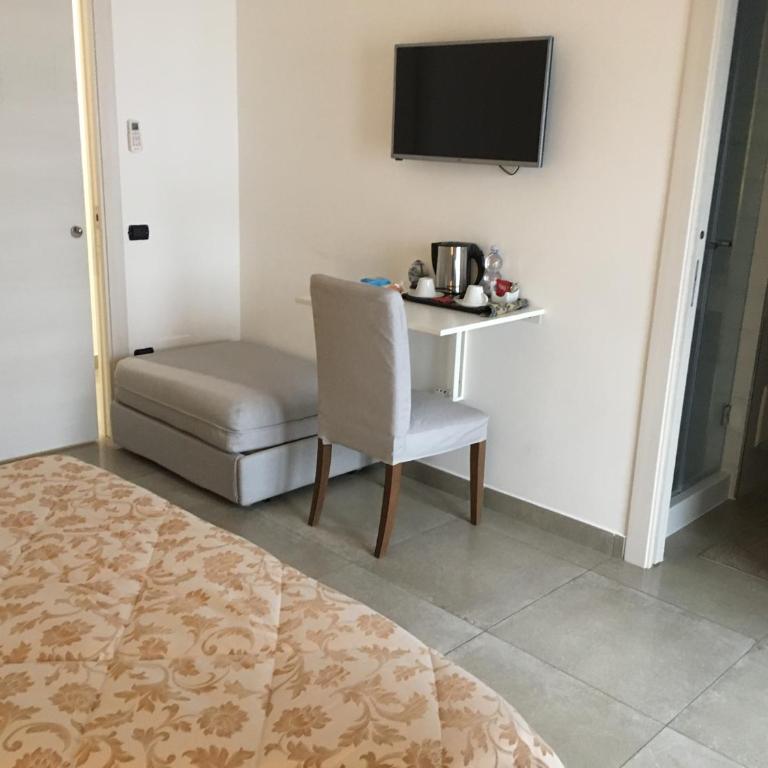 Prestige - Camera Quadrupla con Bagno Privato - 7