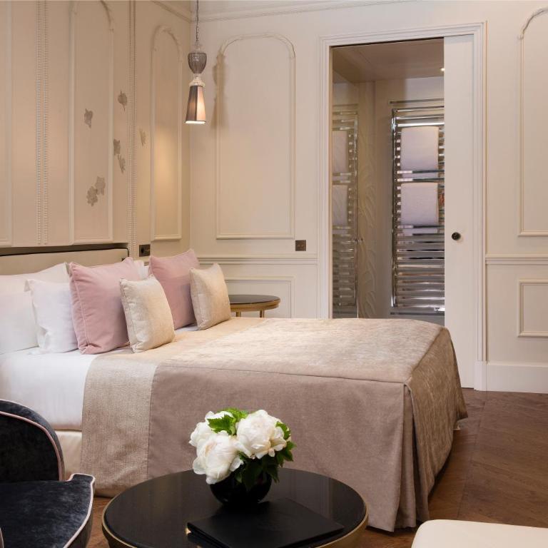 Le Narcisse Blanc - Deluxe Double Room with Patio - 1