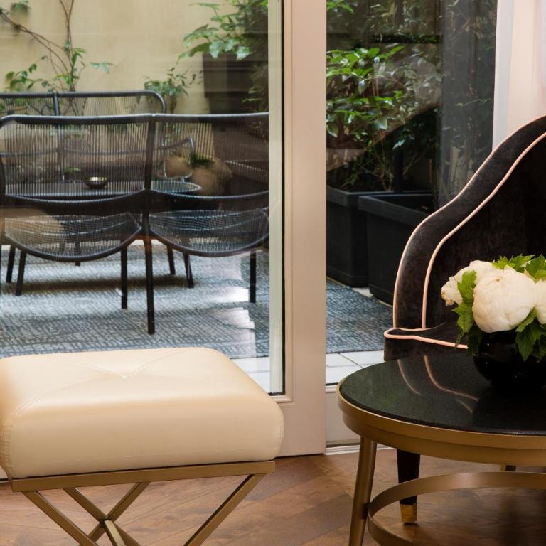 Le Narcisse Blanc - Deluxe Double Room with Patio - 3