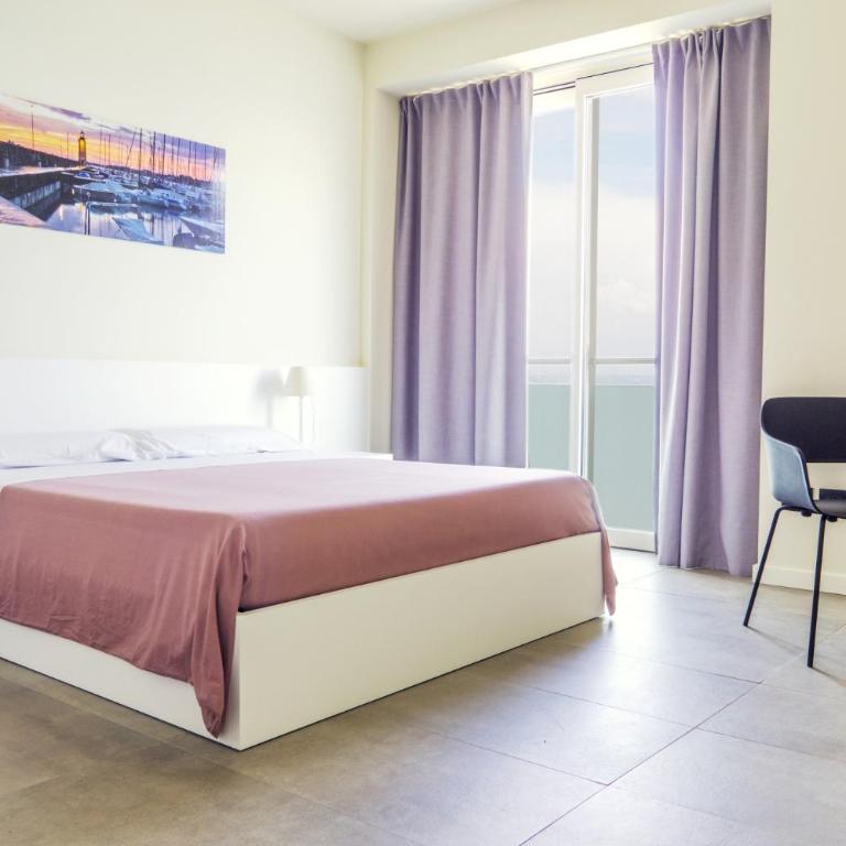 Garda Rooms - Camera Matrimoniale con Vista Lago - 11