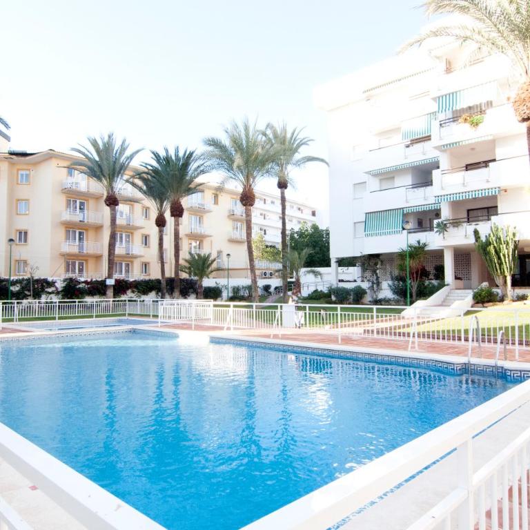 Carihuela - Apartamento de 3 dormitorios - 1