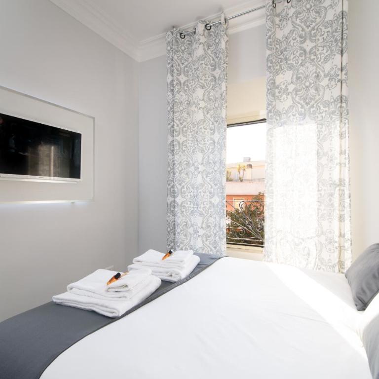 White Caesar Guesthouse - Camera Matrimoniale - 2
