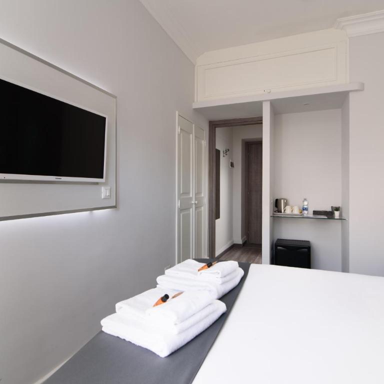 White Caesar Guesthouse - Camera Matrimoniale - 2