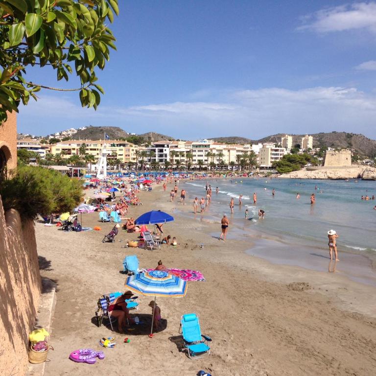 No 20 Bernia, Moraira - Villa with Private Pool - 24