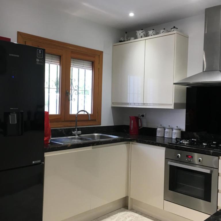 No 20 Bernia, Moraira - Villa with Private Pool - 10