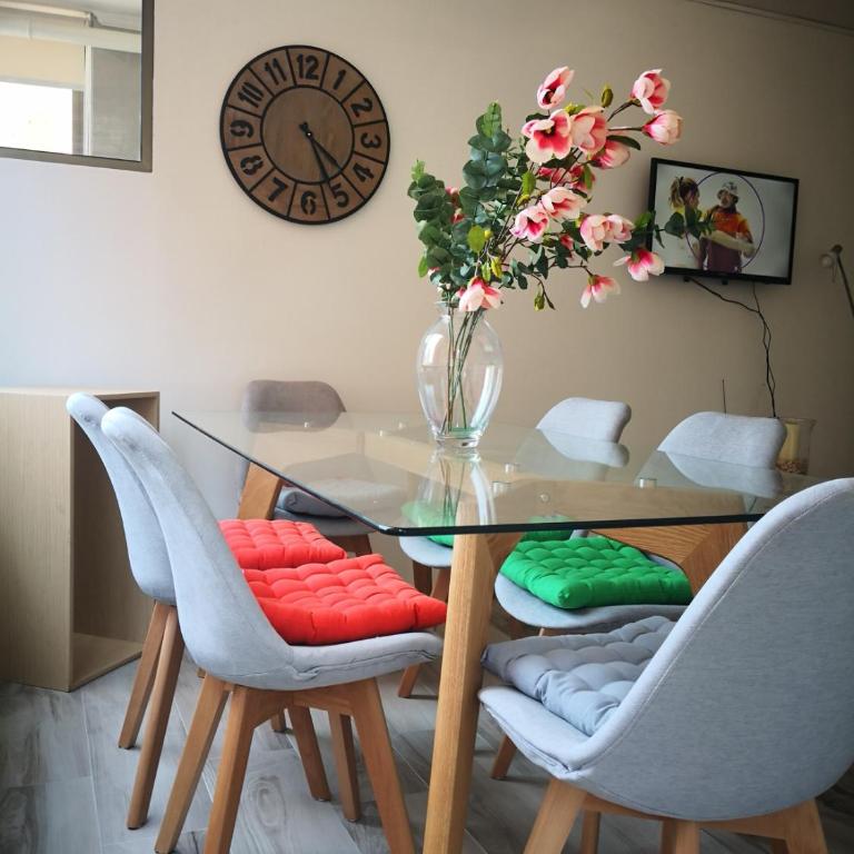 Lindo departamento a pasos del Centro comercial Costanera Center - Apartamento de 2 dormitorios - 1