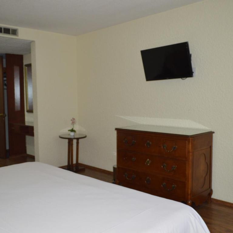 Hotel Valle de Mexico Toreo - Superior King Room - 8