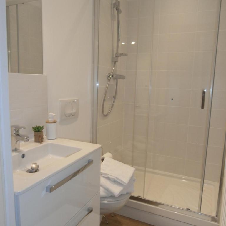 au Claire de lune - Chambre Double Confort avec Balcon - 20