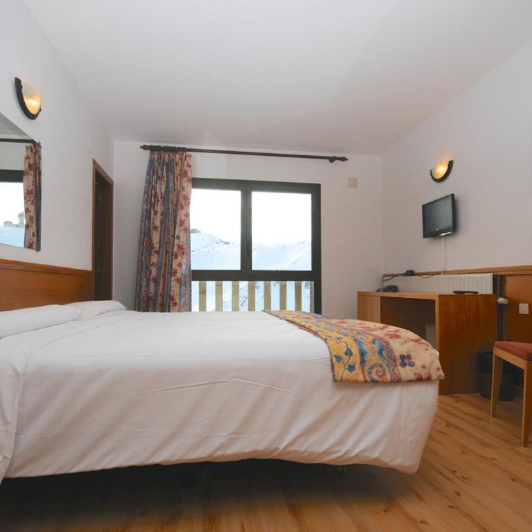 Pic Maià Mountain Hotel - Habitación Triple - 3