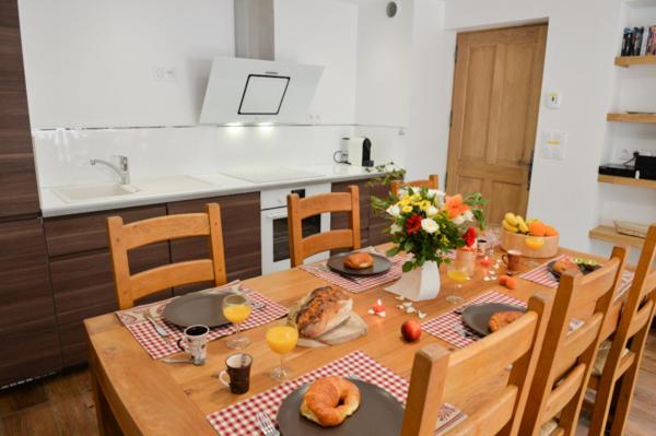 Chalet Les Gentianes - Appartement avec Vue sur la Montagne - 18
