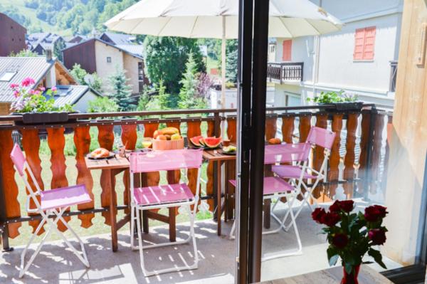 Chalet Les Gentianes - Appartement avec Vue sur la Montagne - 16