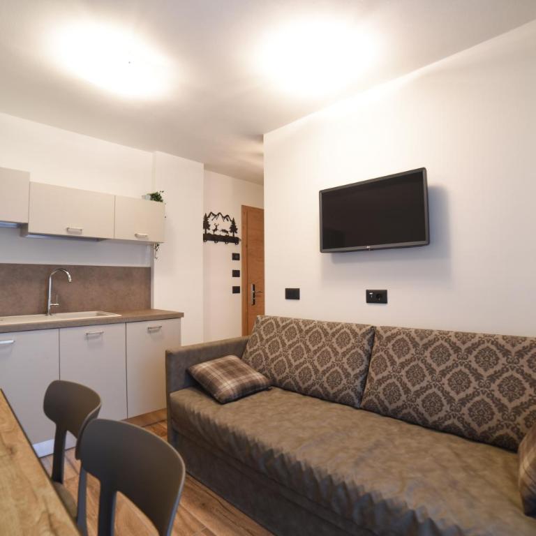 Residence & Wellness 3MILA - Two-Bedroom Apartment with Balcony and Terrace - 11