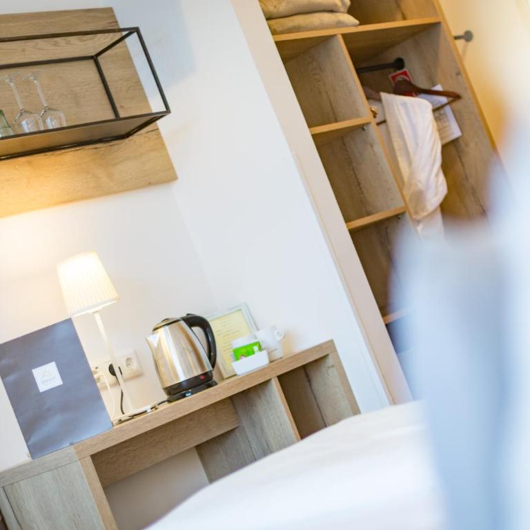 Hotel Seehof - Doppelzimmer mit Balkon - 2