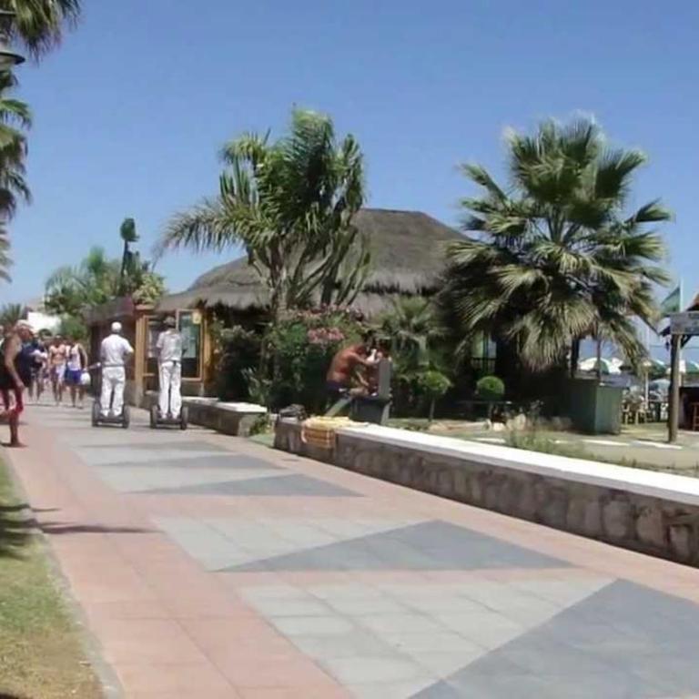 El Cortijuelo. Magnificent triplex terraced house with rooftop of 18m2, overlooking the sea. Parking - Vacation Home - 59