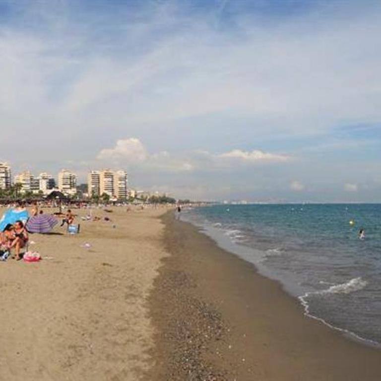 El Cortijuelo. Magnificent triplex terraced house with rooftop of 18m2, overlooking the sea. Parking - Vacation Home - 58