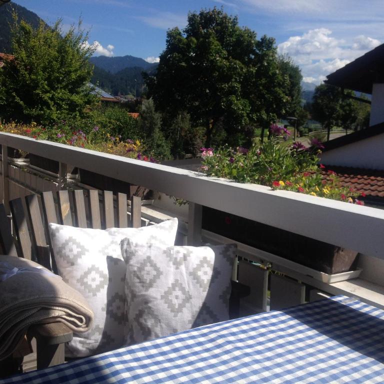 Ferienwohnung Lisi Hartmann - Apartment mit Balkon - 2