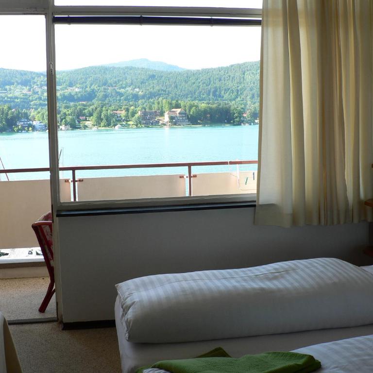 Tennis & Yacht Hotel Velden - Einzelzimmer mit Balkon - 1