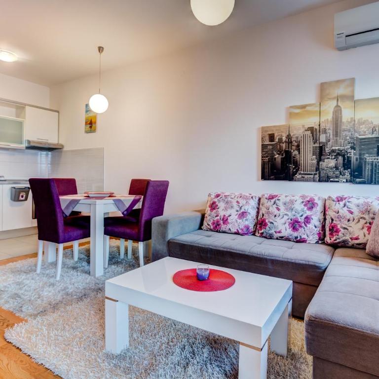 Eureka Apartment - One-Bedroom Apartment - 2
