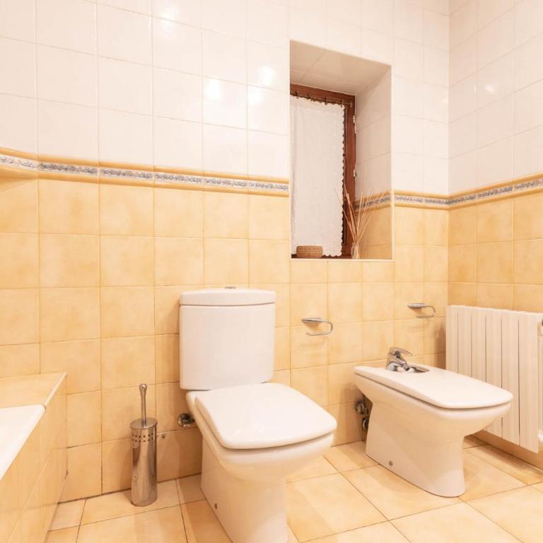 Casco viejo tradición pinchos y gastronomía - Three-Bedroom Apartment - 20