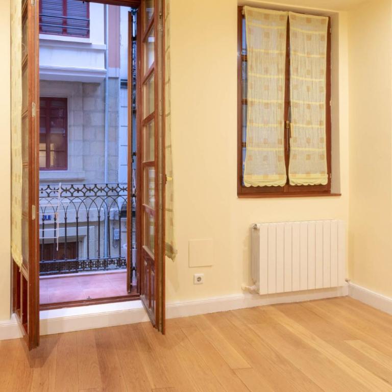Casco viejo tradición pinchos y gastronomía - Three-Bedroom Apartment - 14