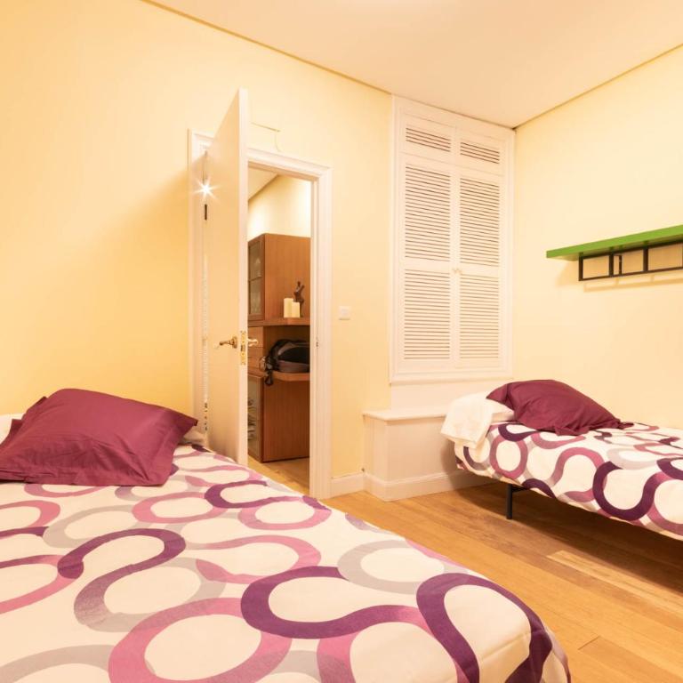 Casco viejo tradición pinchos y gastronomía - Three-Bedroom Apartment - 23