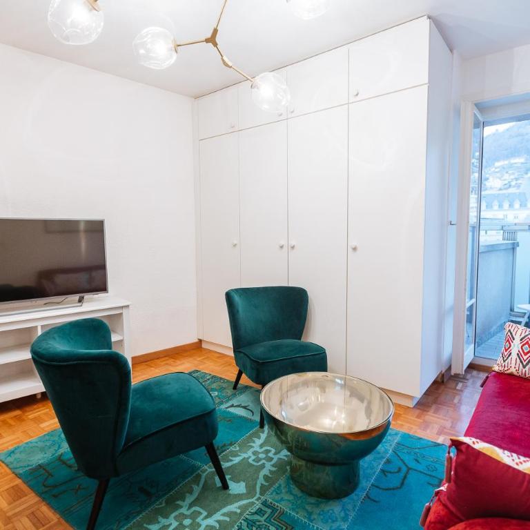 ☆ Central Apartment with Montreux View ☆ - Apartment mit 2 Schlafzimmern - 7