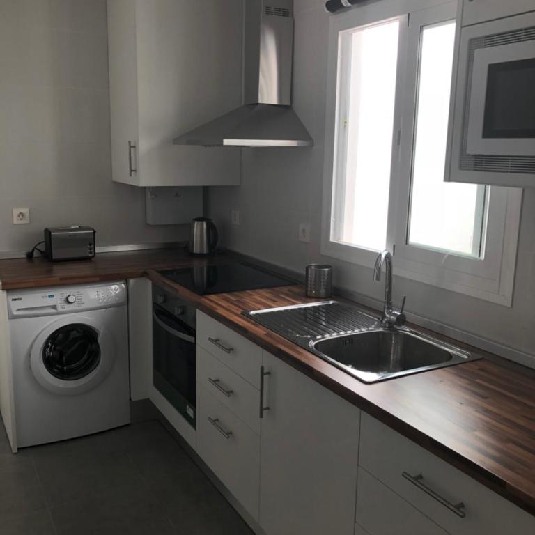 Málaga Apartamentos - Jinetes, 10 - Apartment - Ground Floor - 16