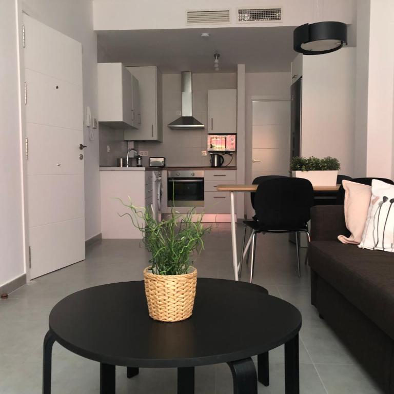 Málaga Apartamentos - Jinetes, 10 - Apartment - Ground Floor - 8