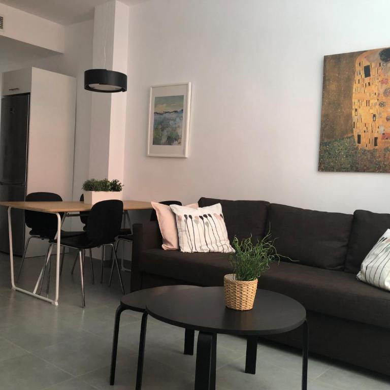 Málaga Apartamentos - Jinetes, 10 - Apartment - Ground Floor - 11