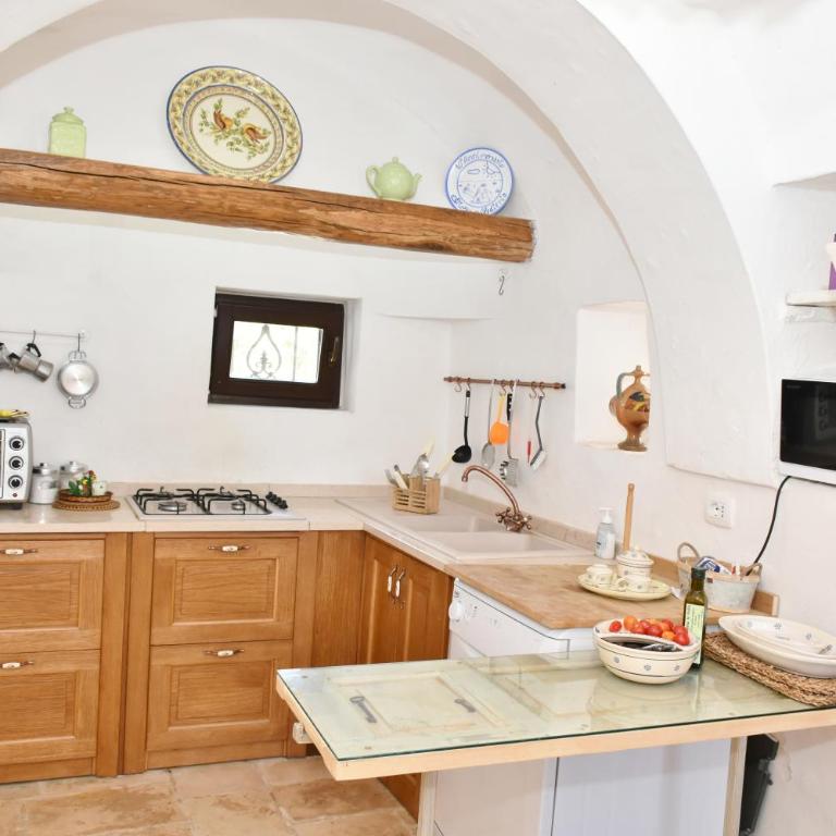 Trullo Cime Bianche - Casa Vacanze con Piscina Privata - 4