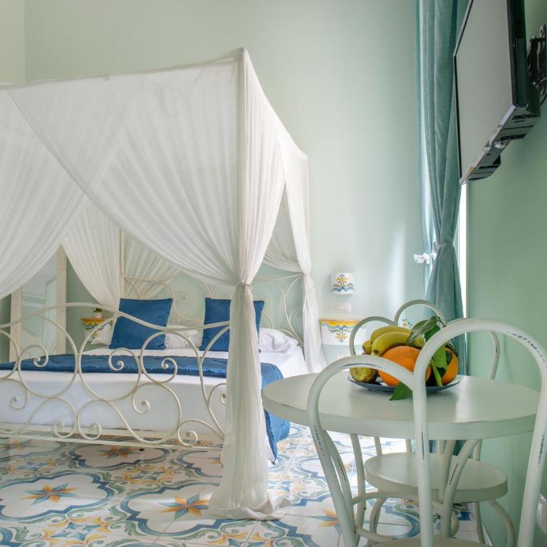 Regina Elena - Deluxe Double Room - 1