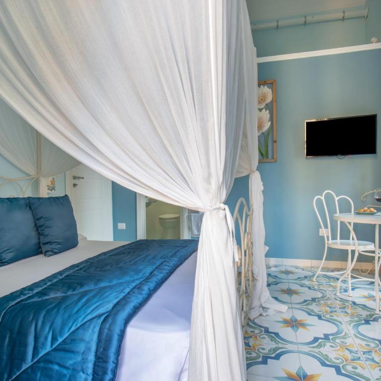 Regina Elena - Deluxe Double Room with double balcony - 10