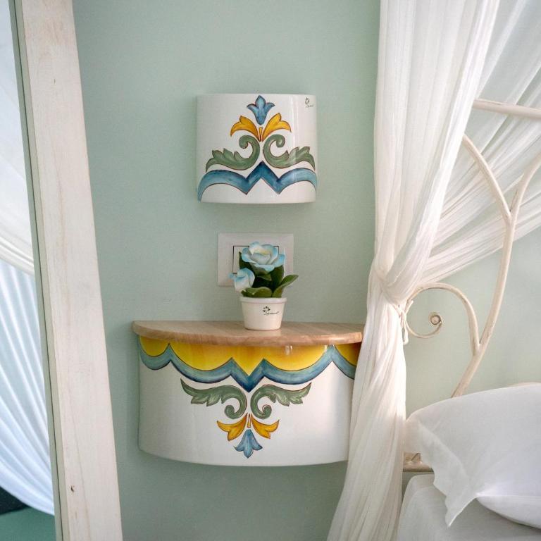 Regina Elena - Double Room with Sea View - 5