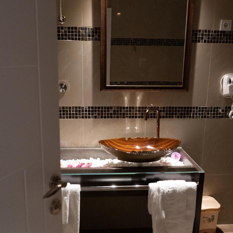 Garni Hotel Lotos - Komfor Četvorokrevetna Soba - 11