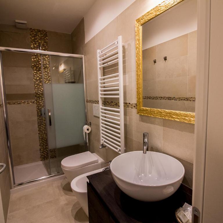 Golden Suite - Appartamento con 1 Camera da Letto - 17