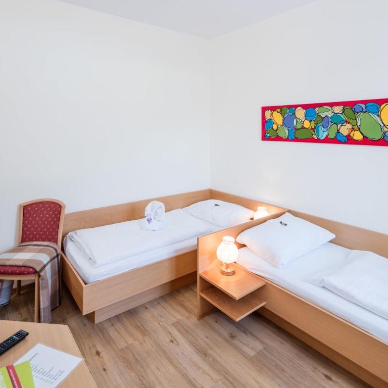 Pension Zum lustigen Steirer - Zweibettzimmer - 4