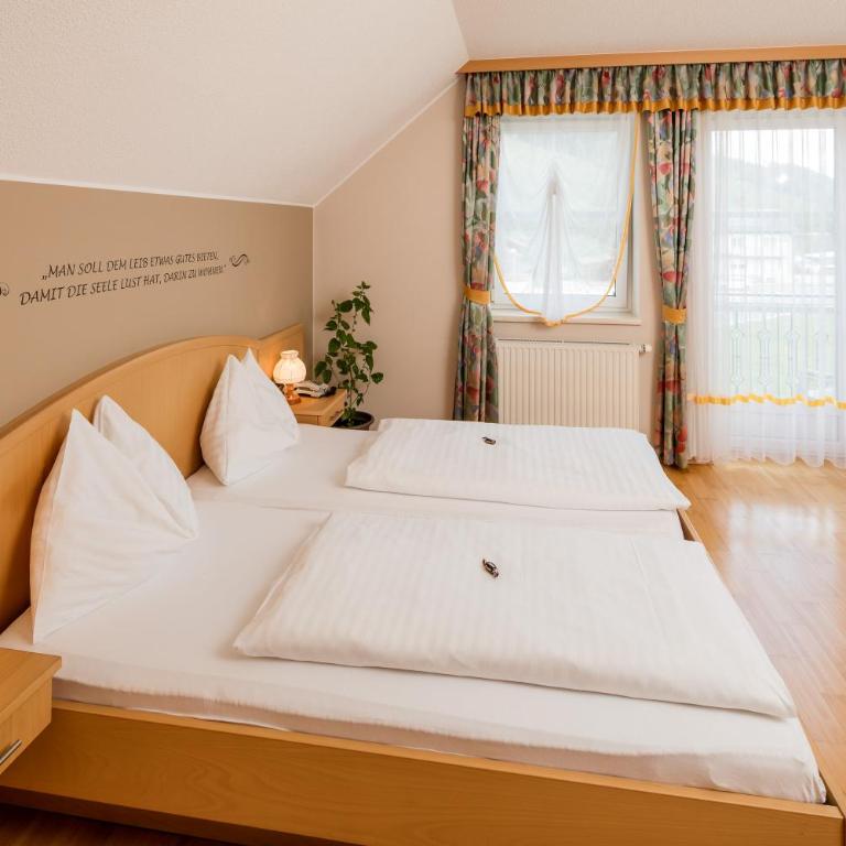 Pension Zum lustigen Steirer - Doppelzimmer mit Balkon - 7