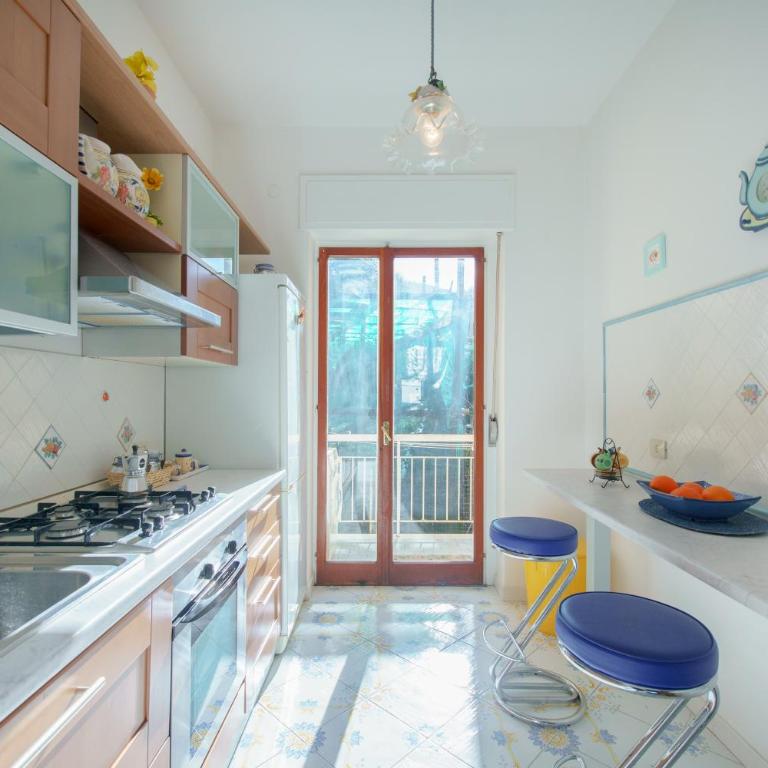 Aranci 77 Sorrento - Three-Bedroom Apartment - 9