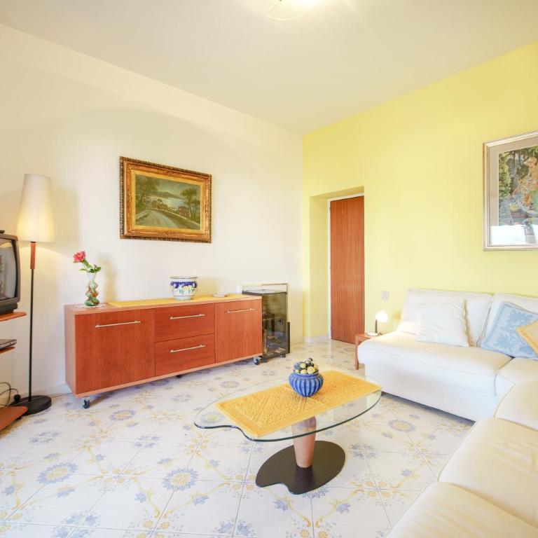 Aranci 77 Sorrento - Three-Bedroom Apartment - 11