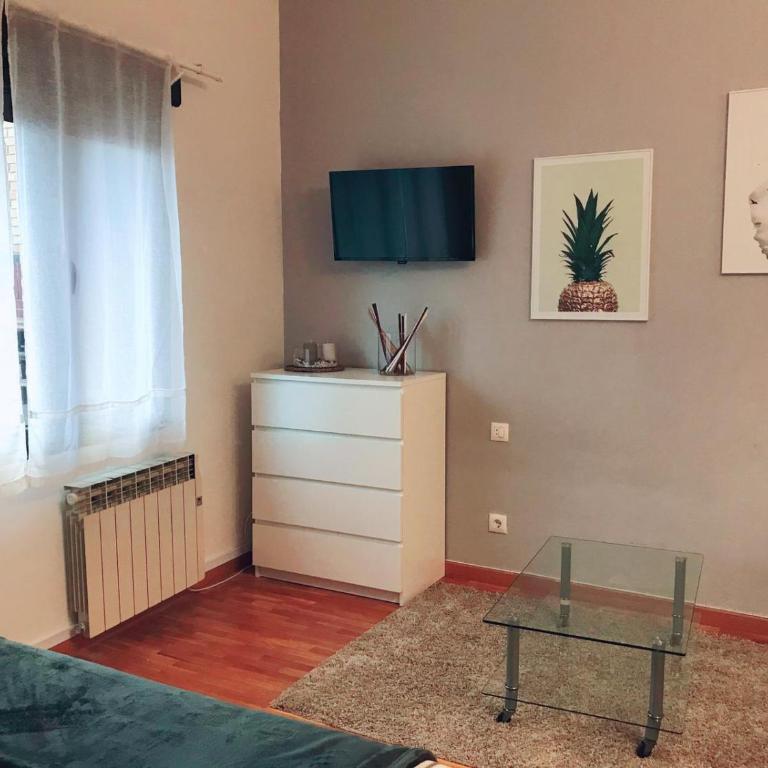 MONTECERRAO I (GARAJE Y WIFI GRATIS) - Apartamento de 1 dormitorio - 8