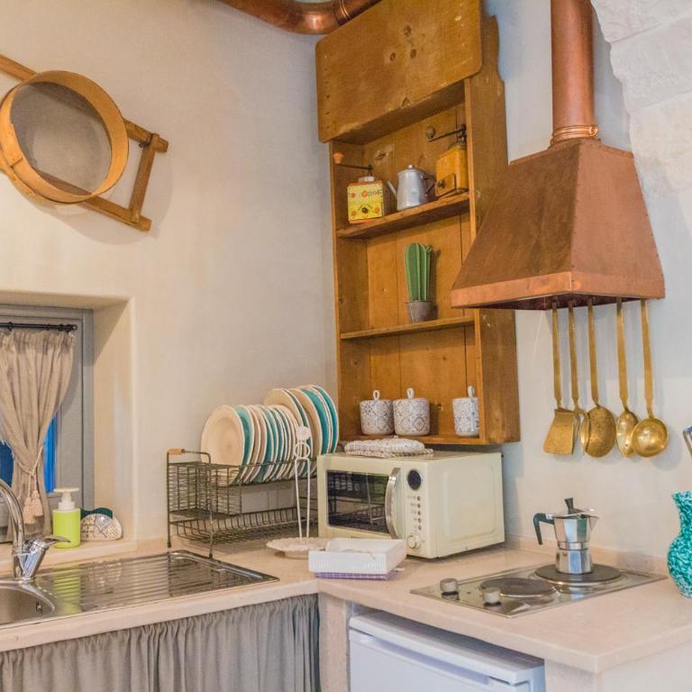 Navolte Trulli con Piscina & Relax a Locorotondo - Casa con 2 Camere da Letto - 21