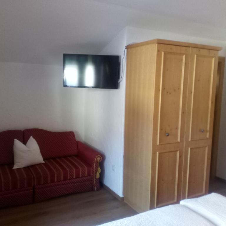 Hotel Mair - Camera Matrimoniale con Balcone - Dependance Rasteck 20 Metri - 2